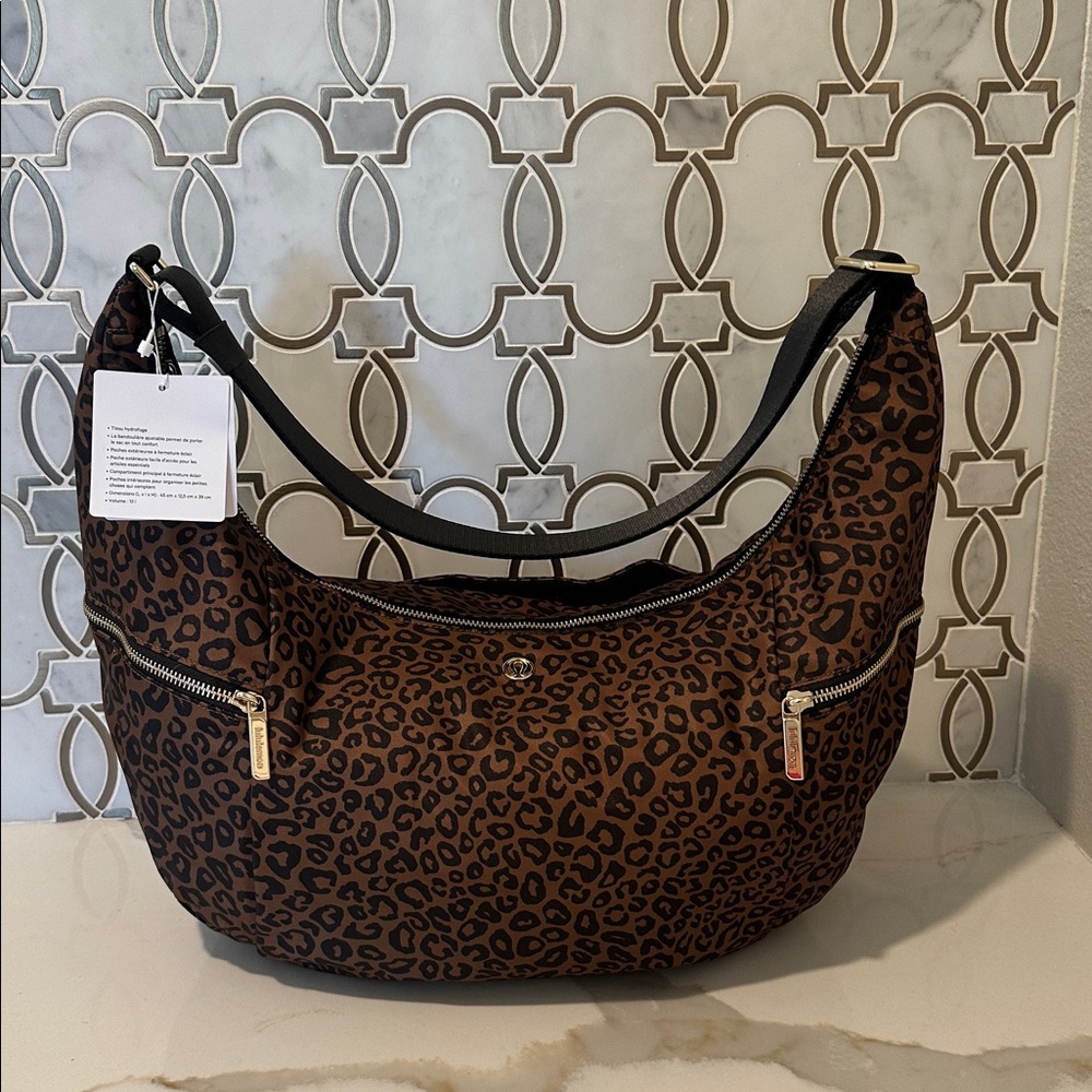 NWT Lululemon Slouchy Sling Bag 13L - Leopard Print Metal Hardware - Picture 3 of 10